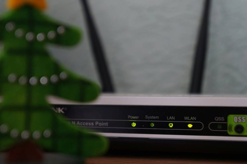 Why Your Smart Home Is Chaotic (And How a Smart Home Automation Hub Fixes Everything)